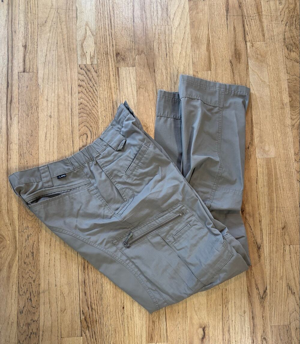 Men’s LAPG Urban Ops Tactical Khaki Cargo Pants Elastic Waist, size 34 x 36